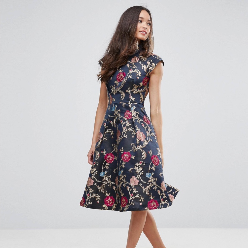 Chi Chi London Midi Dress in Jacquard with Mandarin Neck Detail, size 4